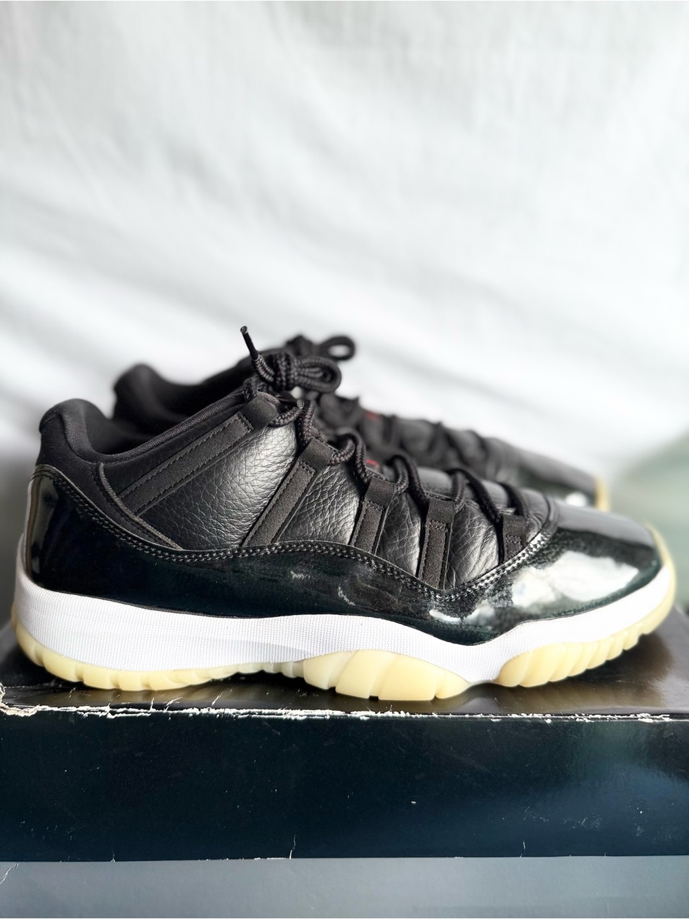 AUTHENTIC Jordan 11 Low Retro “72-10” size 12 AV2187-001 2022 PRE-OWNED